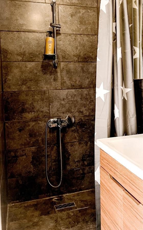 5 Mins To Airport Private Villa Room Provincia di Provincia di Istanbul Esterno foto